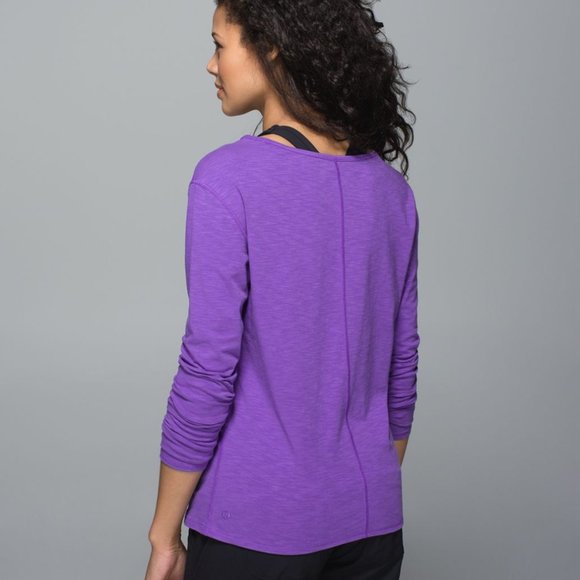 Lululemon Superb Long Sleeve Tee 8 - Picture 3 of 8